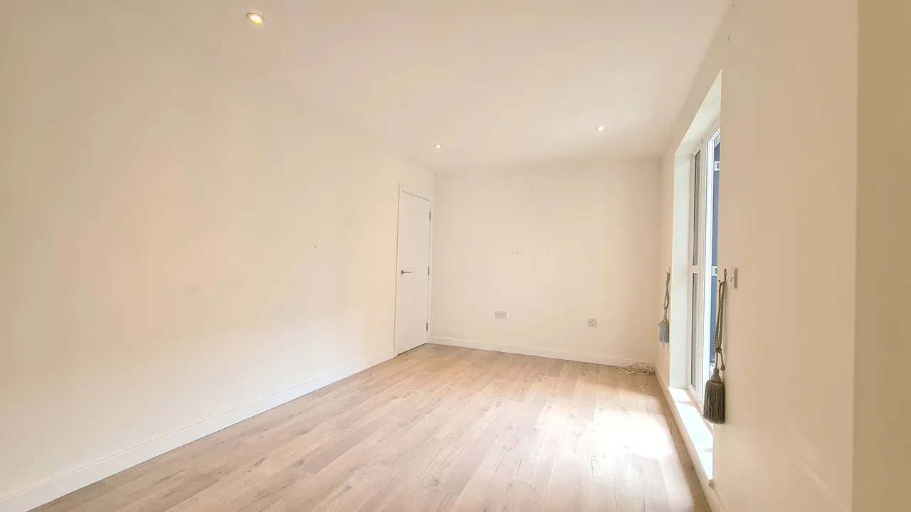 Grove House, London Road, TW7, photo 6