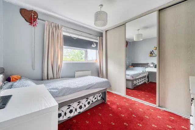 Rixman Close, Maidenhead, SL6, photo 12