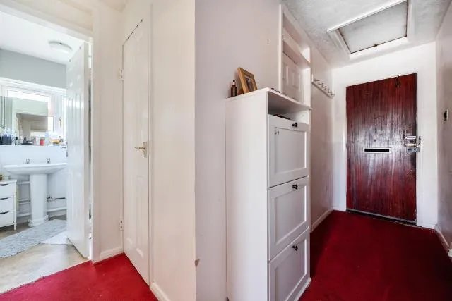 Rixman Close, Maidenhead, SL6, photo 17