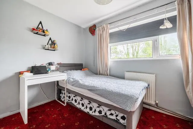 Rixman Close, Maidenhead, SL6, photo 11