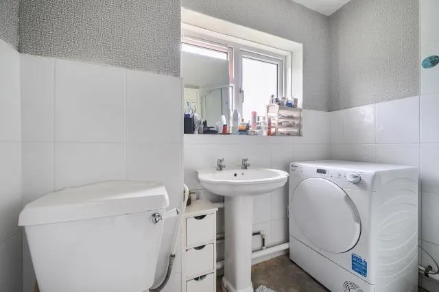 Rixman Close, Maidenhead, SL6, photo 14