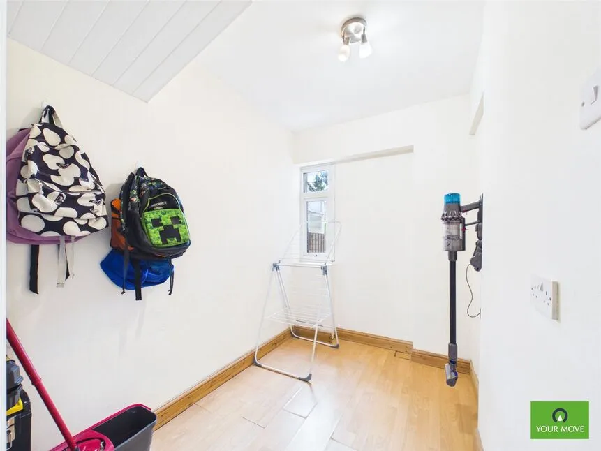Rosebank Avenue, Hornchurch, Essex, RM12, photo 4