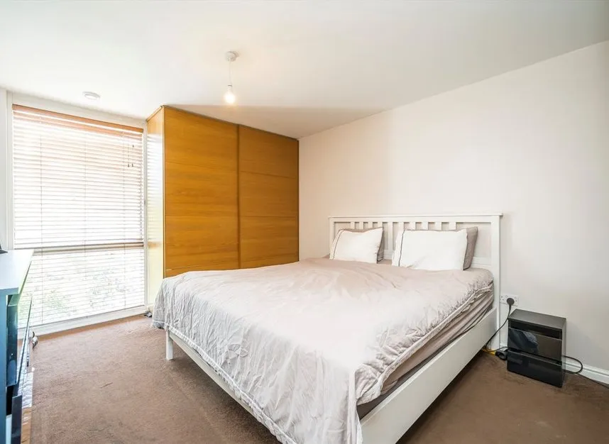 Clayponds Lane, Brentford, TW8, photo 4