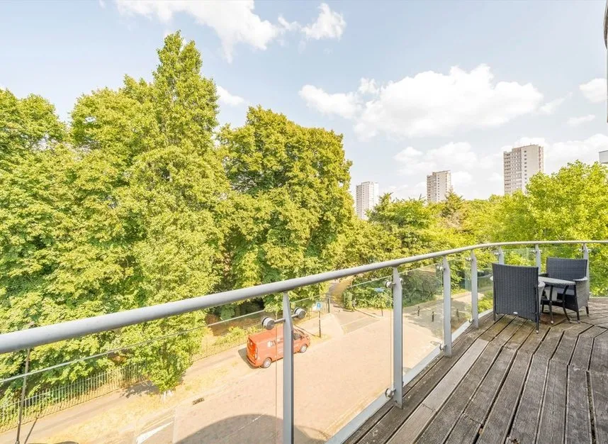 Clayponds Lane, Brentford, TW8, photo 6