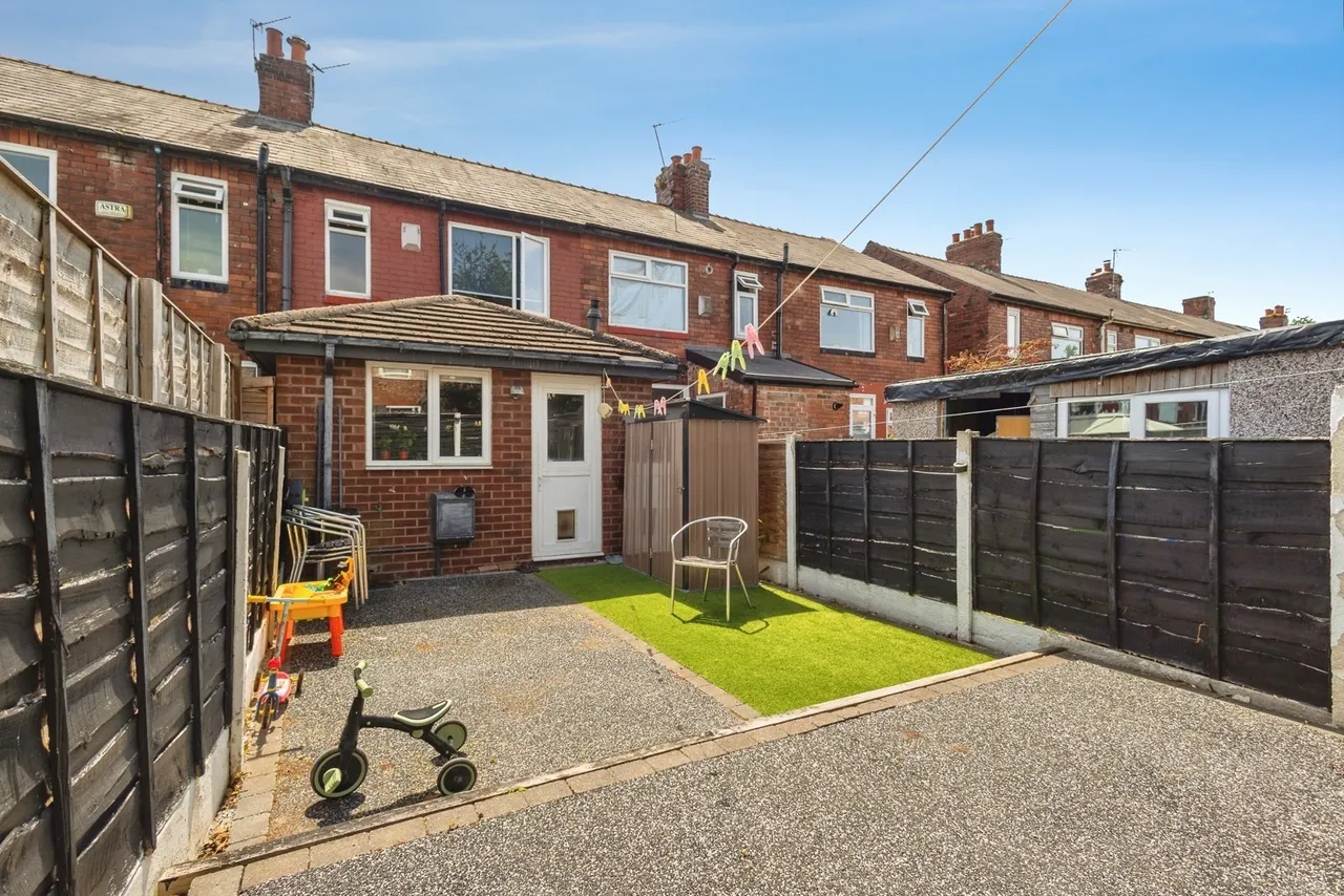 Prince Edward Avenue, Denton, Manchester, Greater Manchester, M34, photo 16