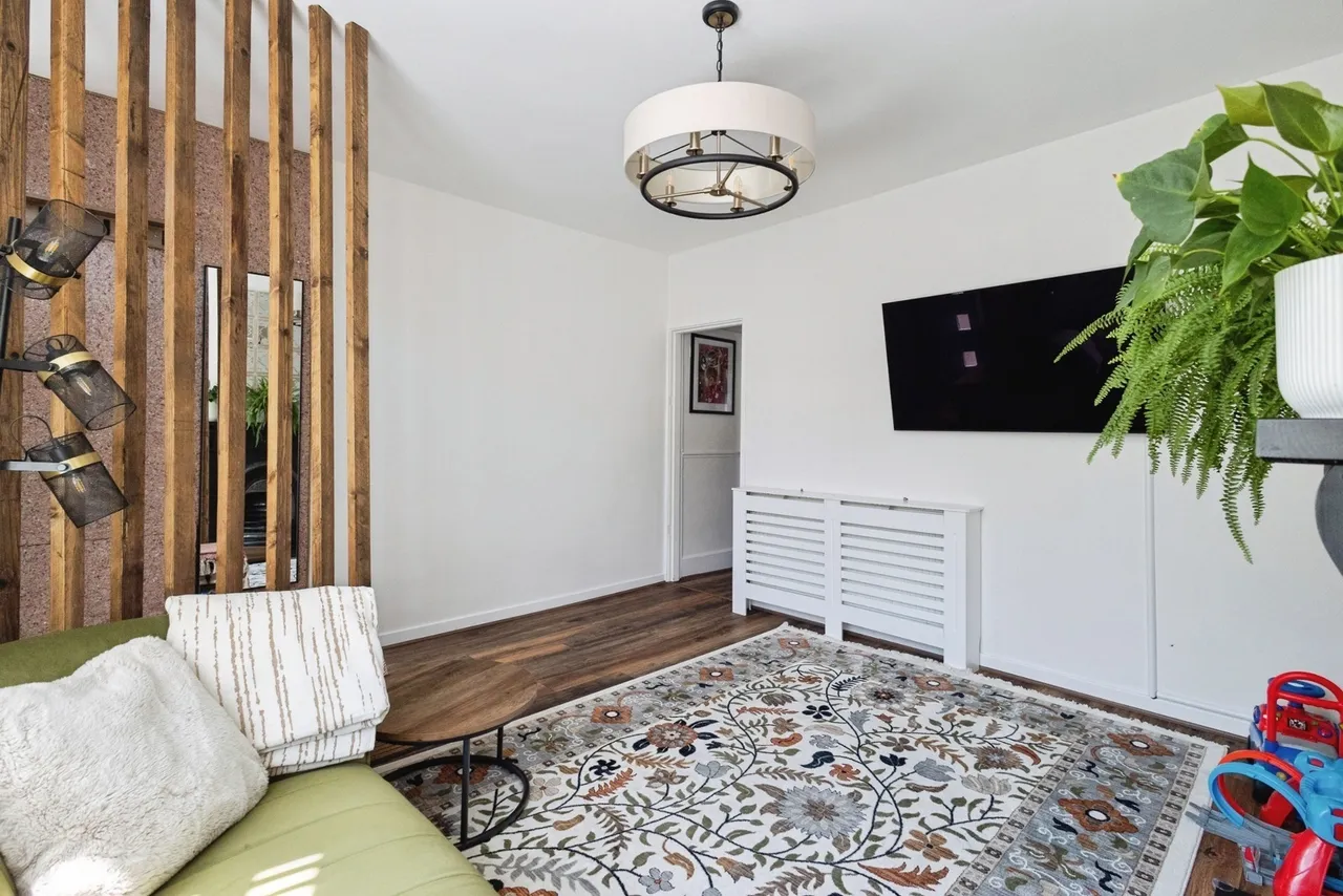 Prince Edward Avenue, Denton, Manchester, Greater Manchester, M34, photo 4