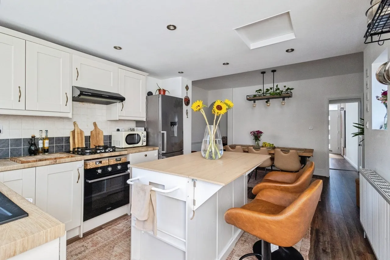 Prince Edward Avenue, Denton, Manchester, Greater Manchester, M34, photo 8