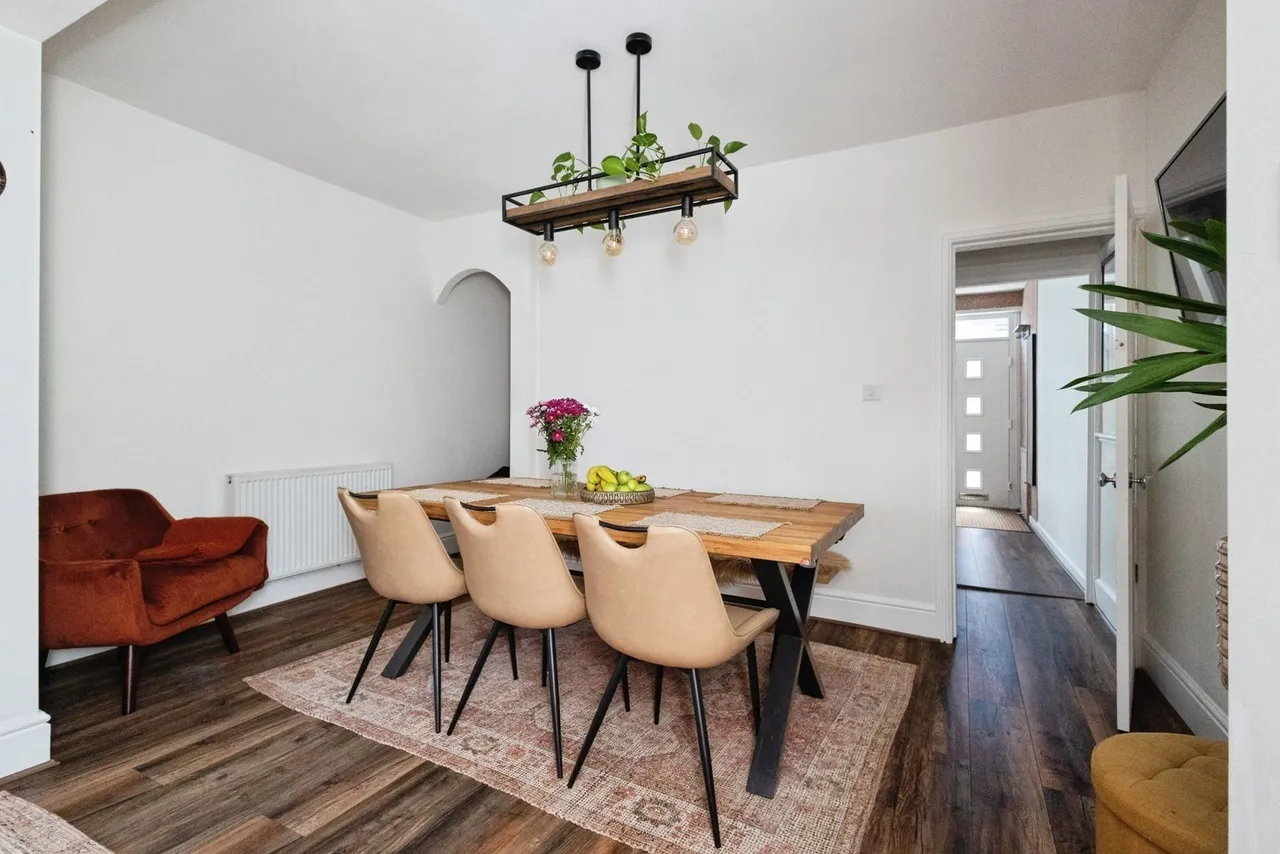 Prince Edward Avenue, Denton, Manchester, Greater Manchester, M34, photo 6