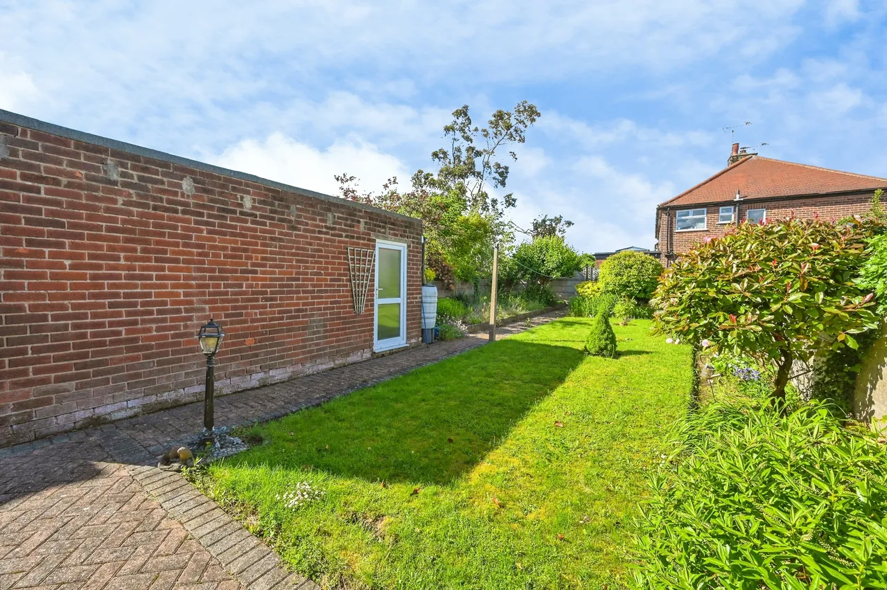 Frederick Avenue, Nottingham, NG17, photo 15