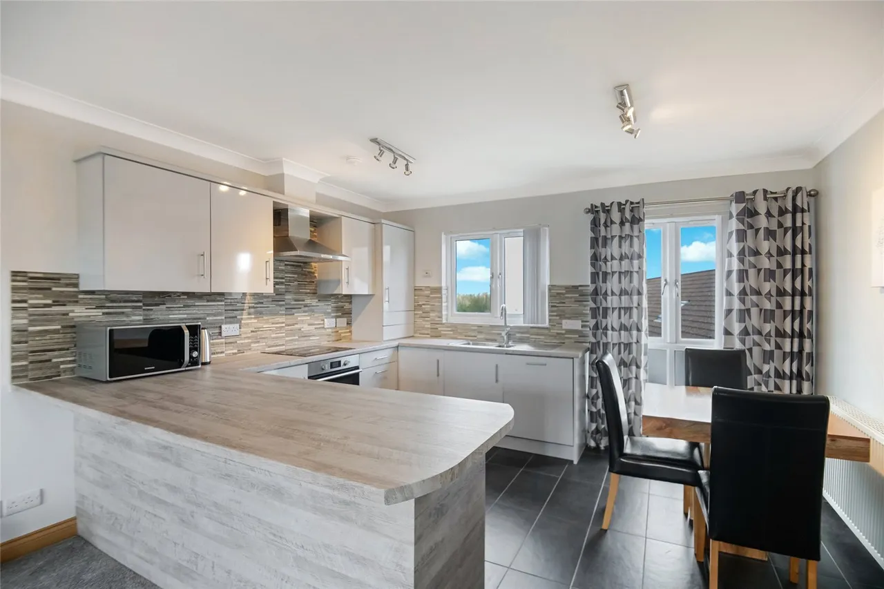 Telford Road, The Murray, East Kilbride, South Lanarkshire, G75, photo 2