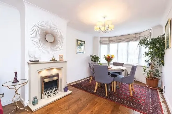 Lilac Crescent, Beeston, NG9, photo 3
