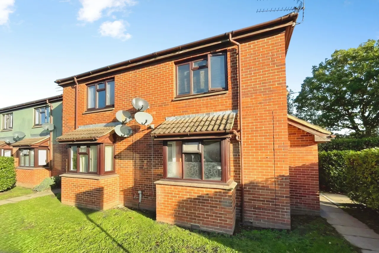 South Road, Ash Vale, Surrey, GU12 5AP, photo 2