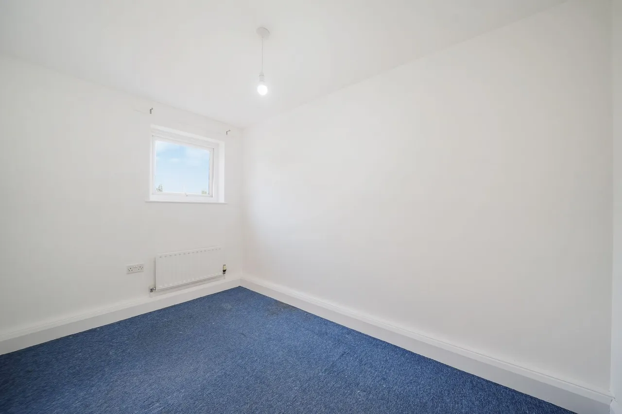 Flat 27 Washbourne Court, 14 Acton Close, London, N9 7DW, photo 18