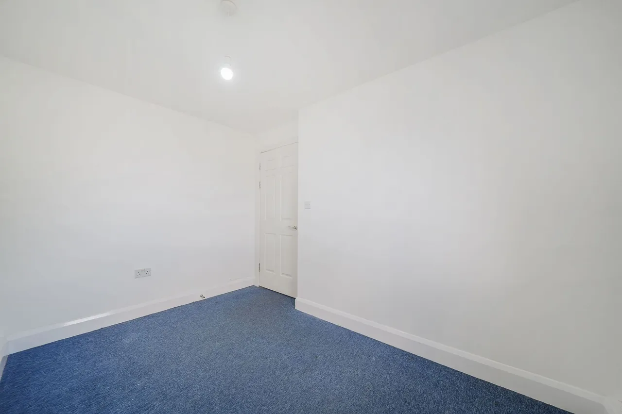 Flat 27 Washbourne Court, 14 Acton Close, London, N9 7DW, photo 20