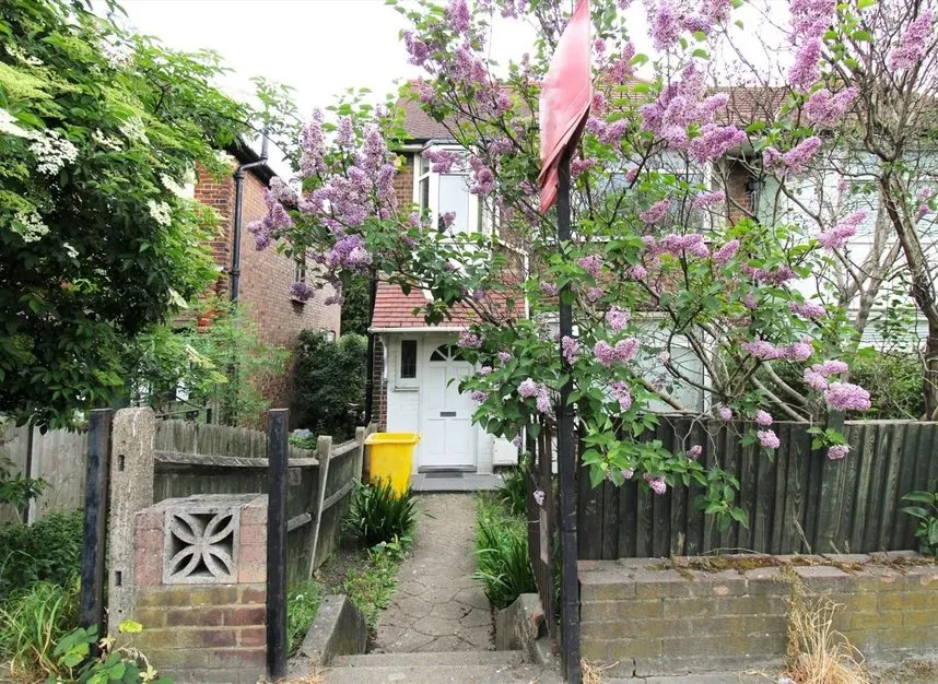 flat to rent — Western Avenue, Acton, W3