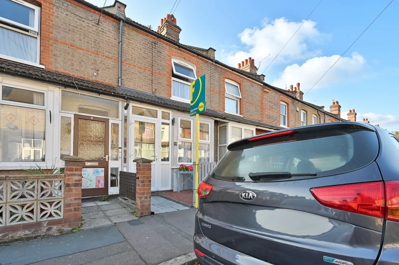 3 bed house for sale, Watford, WD24