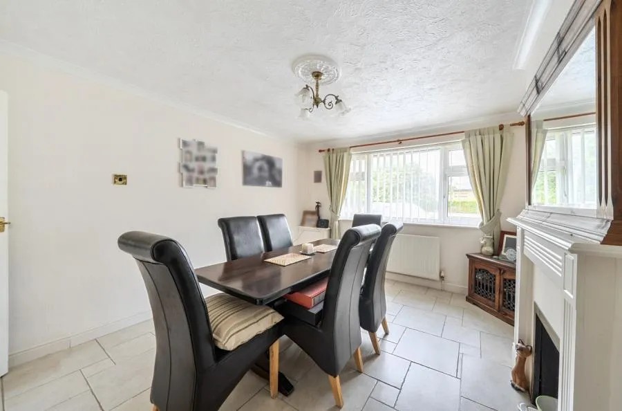 Leagrave High Street, Luton, LU4, photo 13