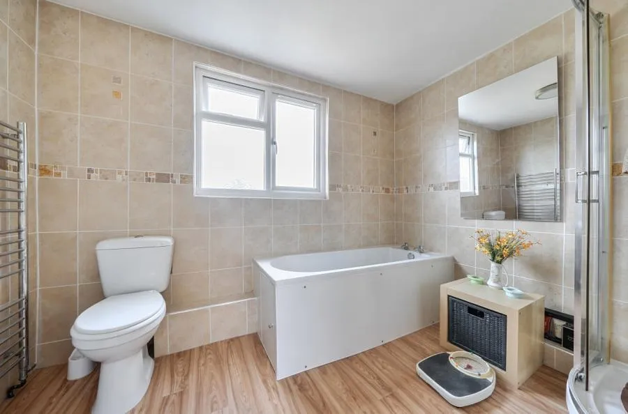 Leagrave High Street, Luton, LU4, photo 16