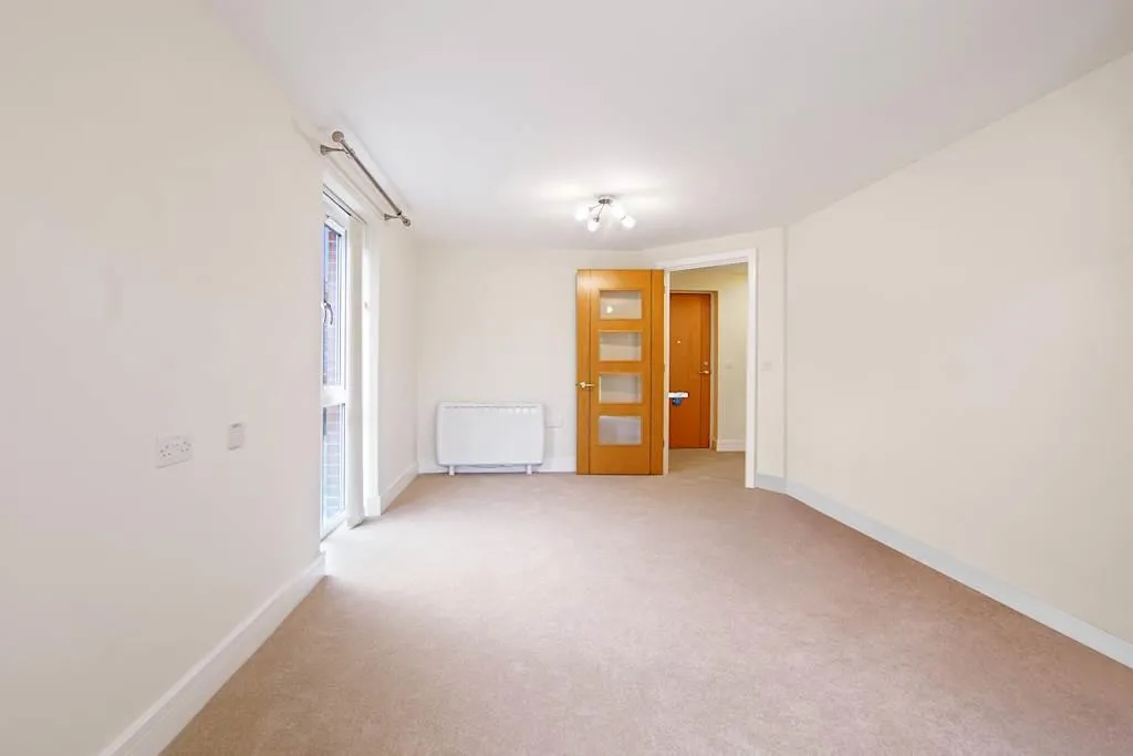 Penlee Close, Edenbridge, TN8, photo 3