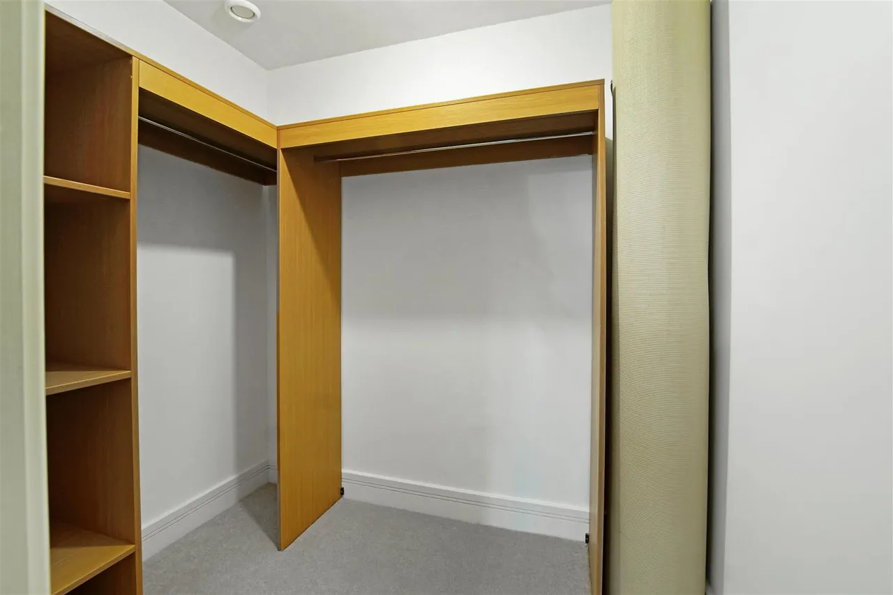 Penlee Close, Edenbridge, TN8, photo 8