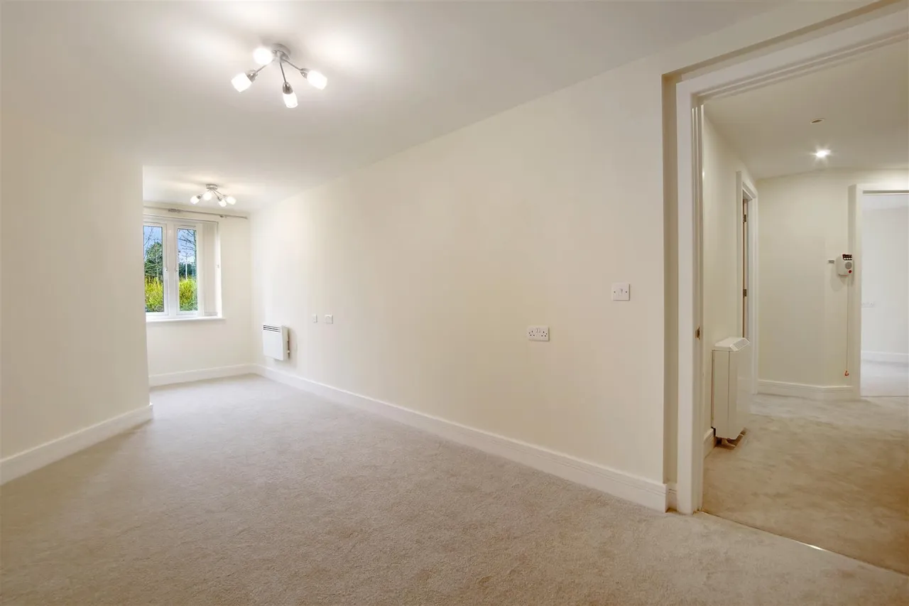 Penlee Close, Edenbridge, TN8, photo 7
