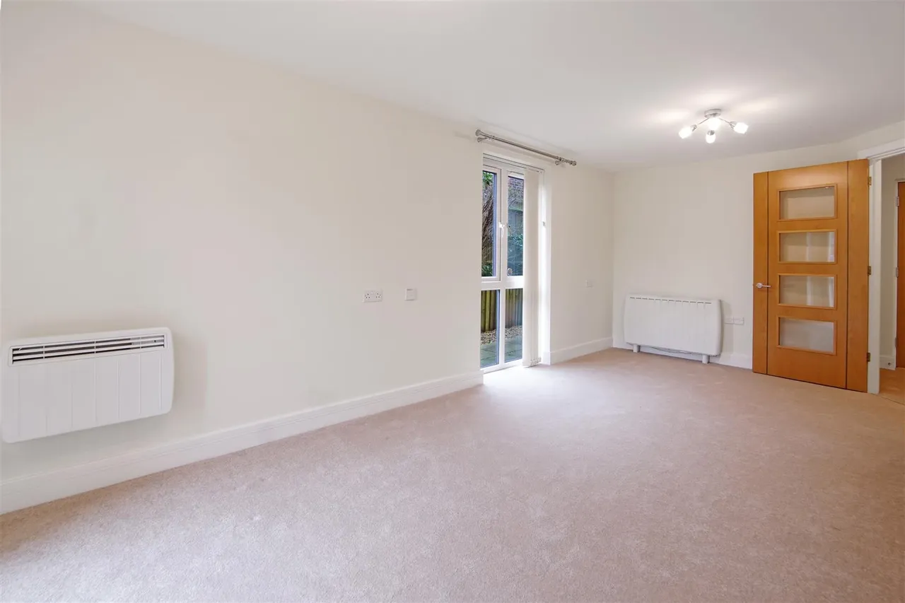 Penlee Close, Edenbridge, TN8, photo 4