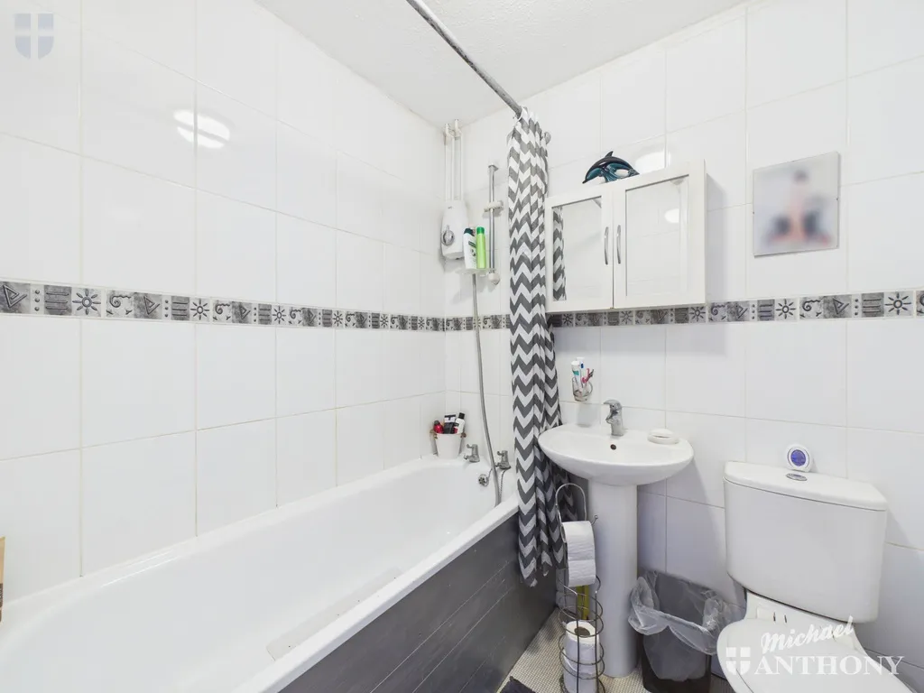 Redland Way, Aylesbury, HP21 9RJ, photo 7