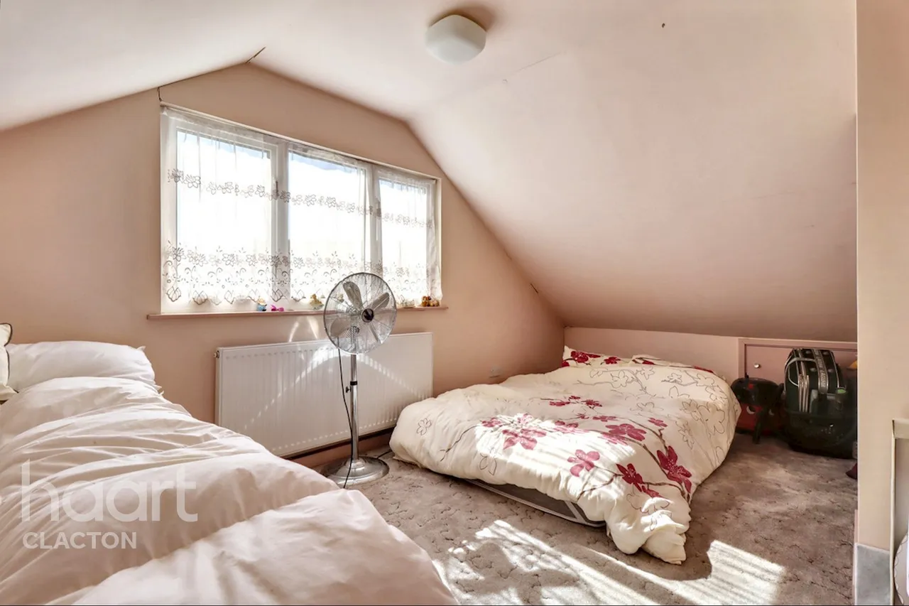 Park Square East, Clacton-On-Sea, CO15, photo 11
