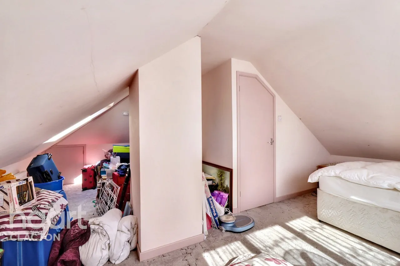 Park Square East, Clacton-On-Sea, CO15, photo 10