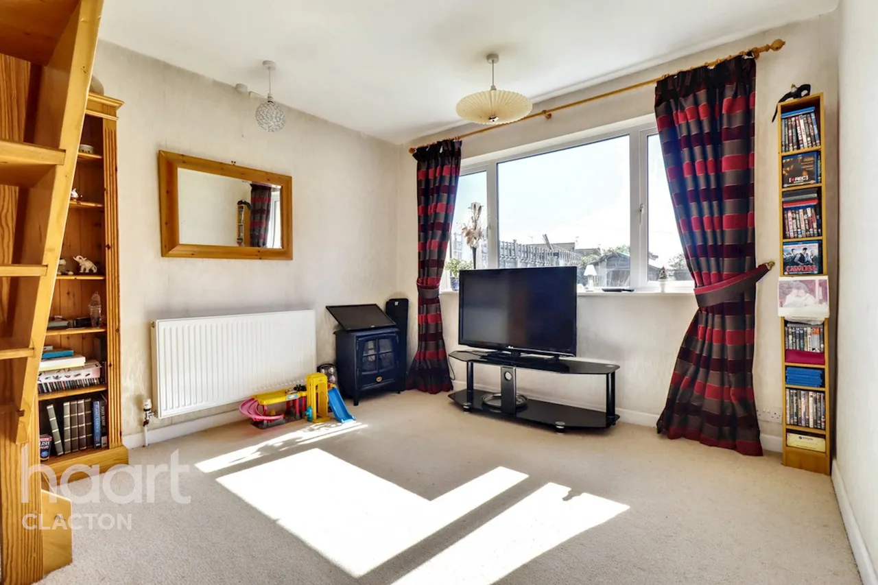 Park Square East, Clacton-On-Sea, CO15, photo 9