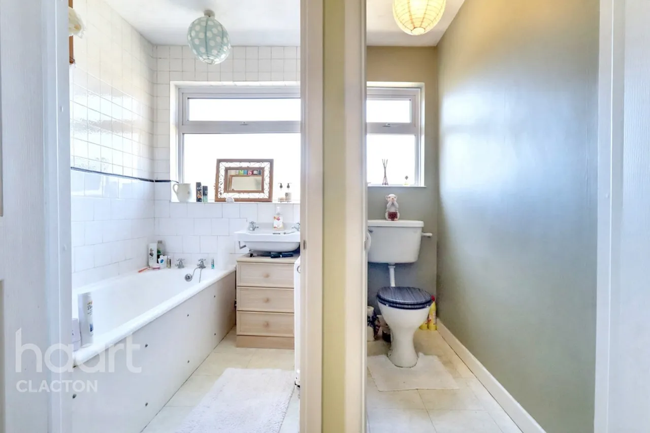 Park Square East, Clacton-On-Sea, CO15, photo 8