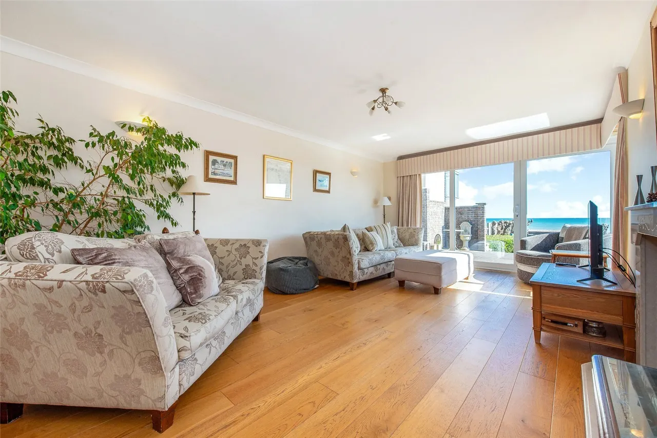 Aldwick Avenue, Aldwick, PO21, photo 4