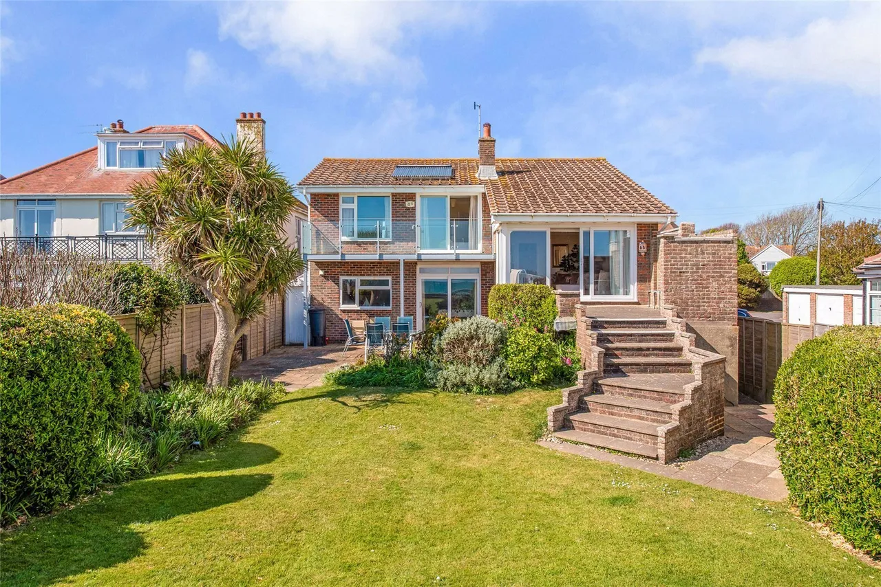 Aldwick Avenue, Aldwick, PO21, photo 13