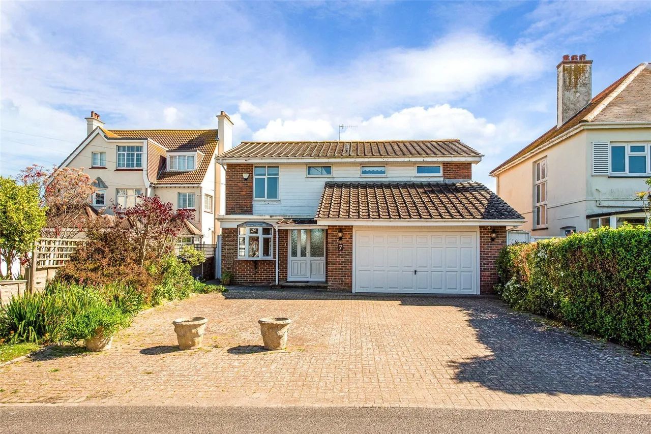 Aldwick Avenue, Aldwick, PO21, photo 14