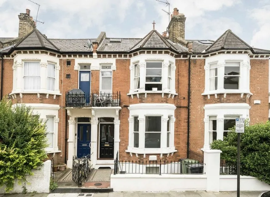 3 bed flat to rent — Whittingstall Road, Parsons Green, SW6