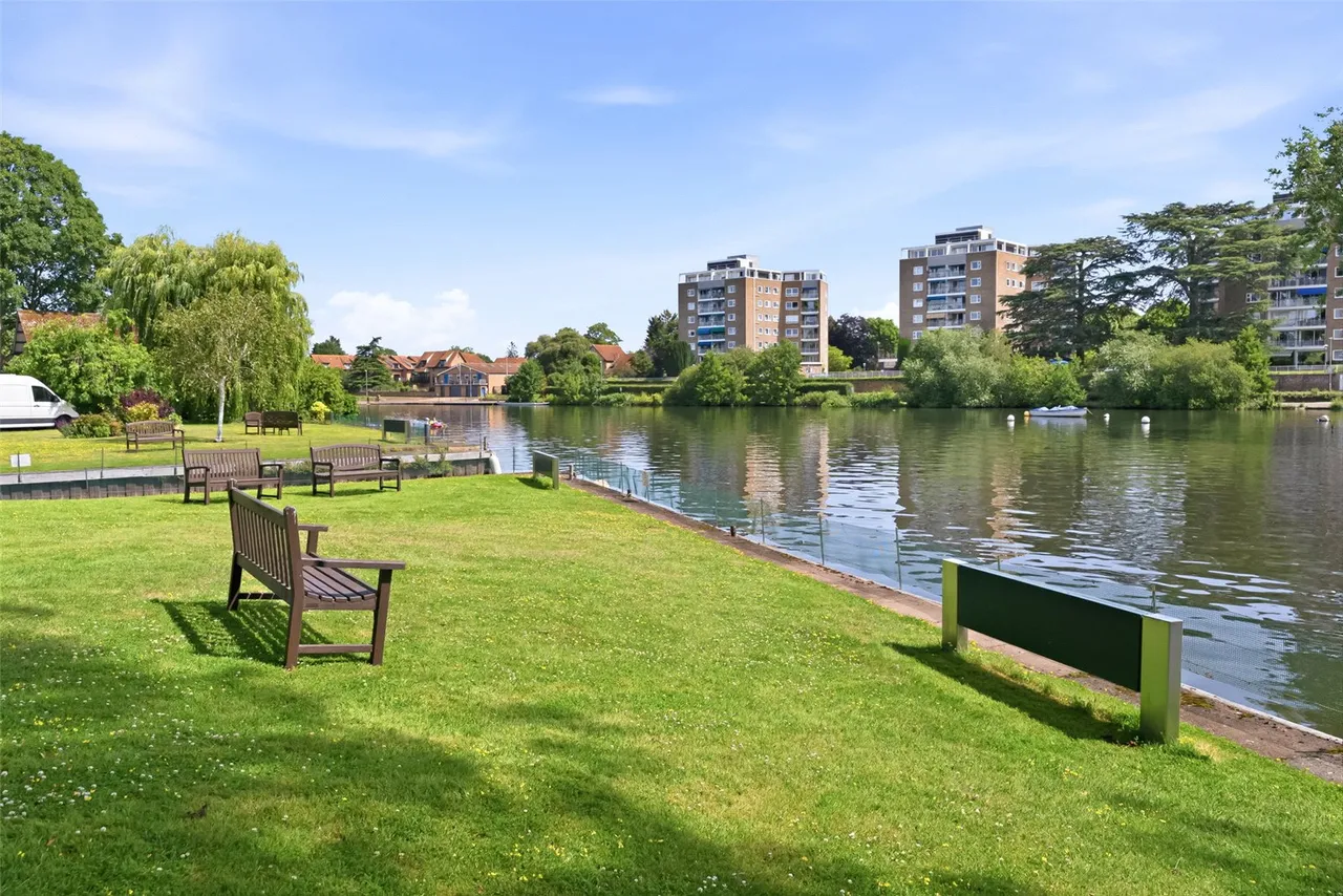 Fairways, Teddington, TW11 9PL, photo 18