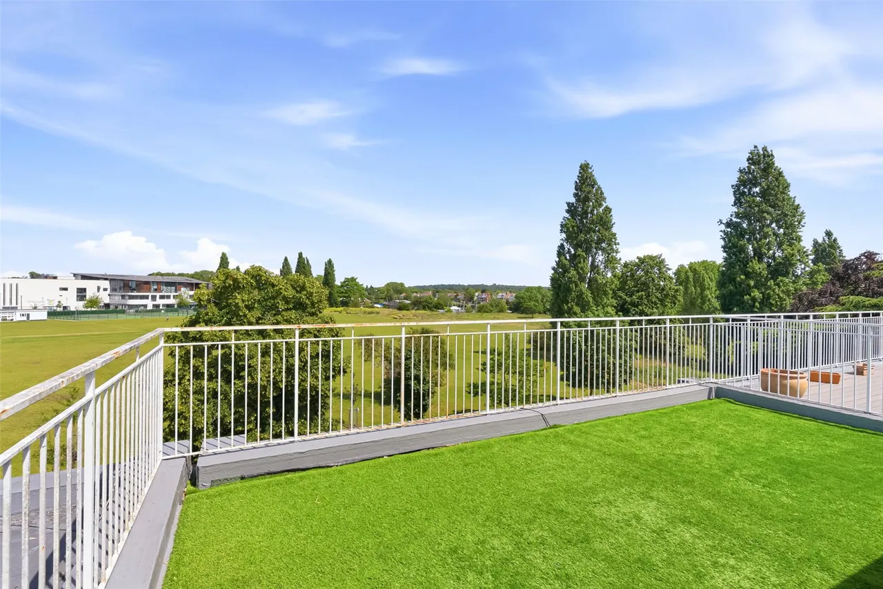 Fairways, Teddington, TW11 9PL, photo 13