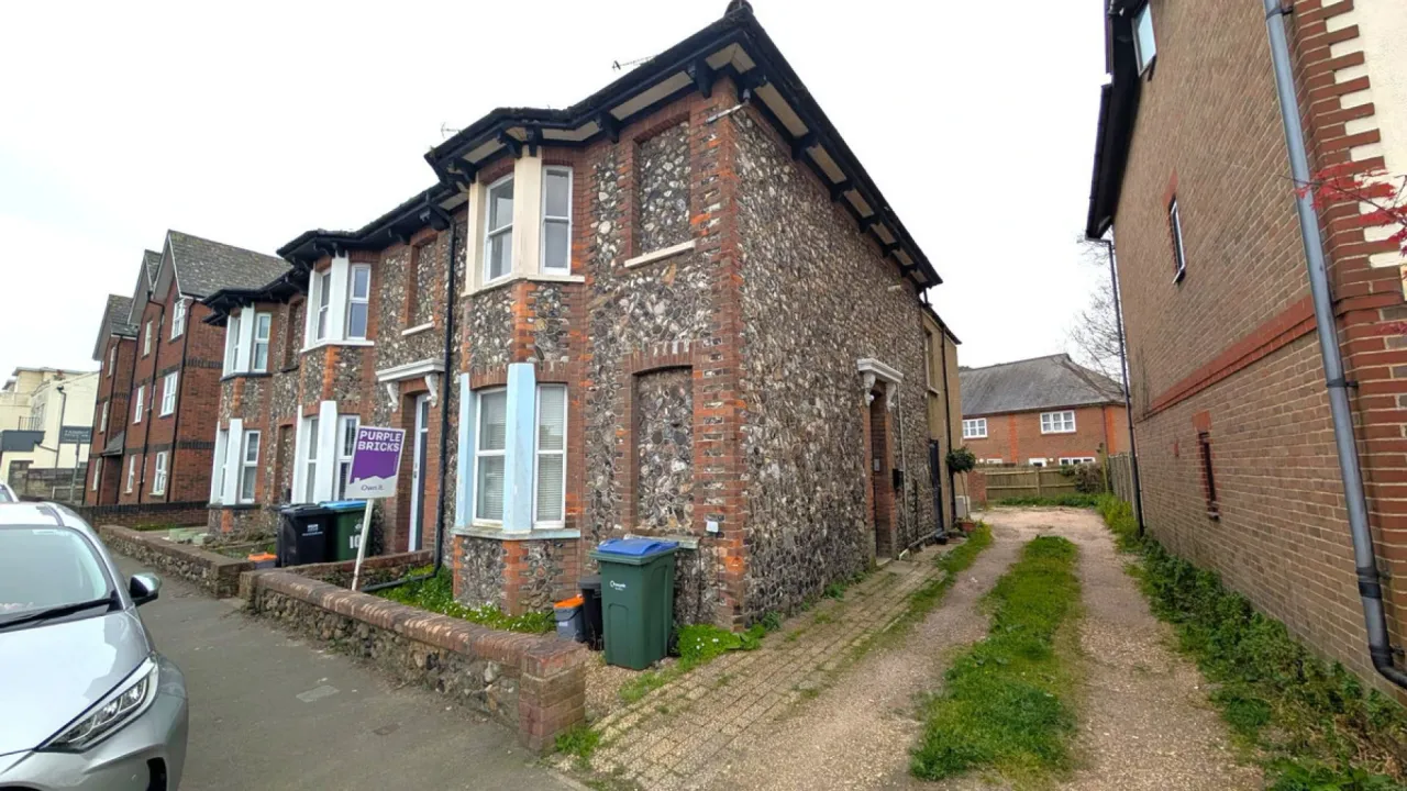 Terminus Road, Littlehampton, BN17, photo 2