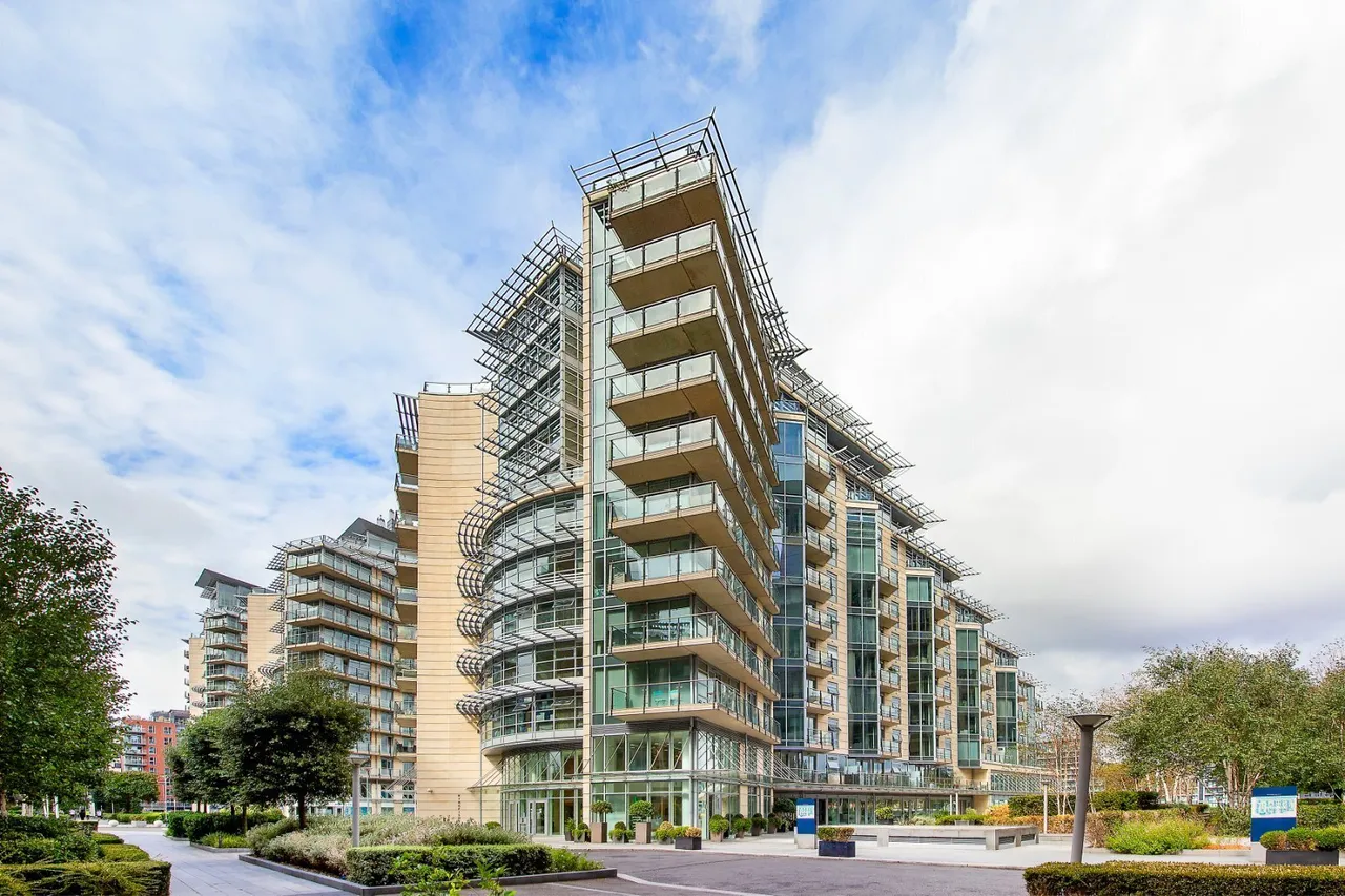 Juniper Drive, London, SW18, photo 2