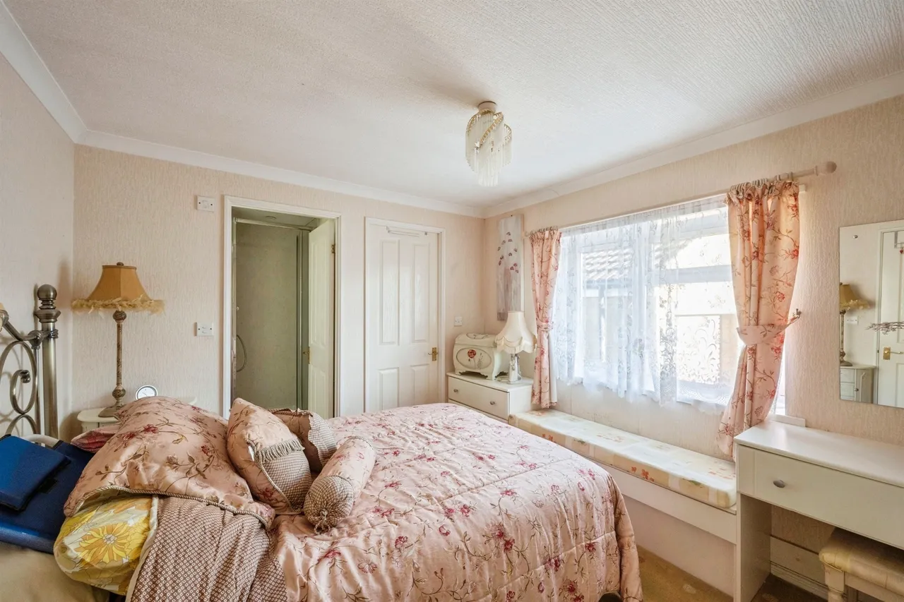Claire's Walk, Parklands Mobile Homes, Scunthorpe, photo 8