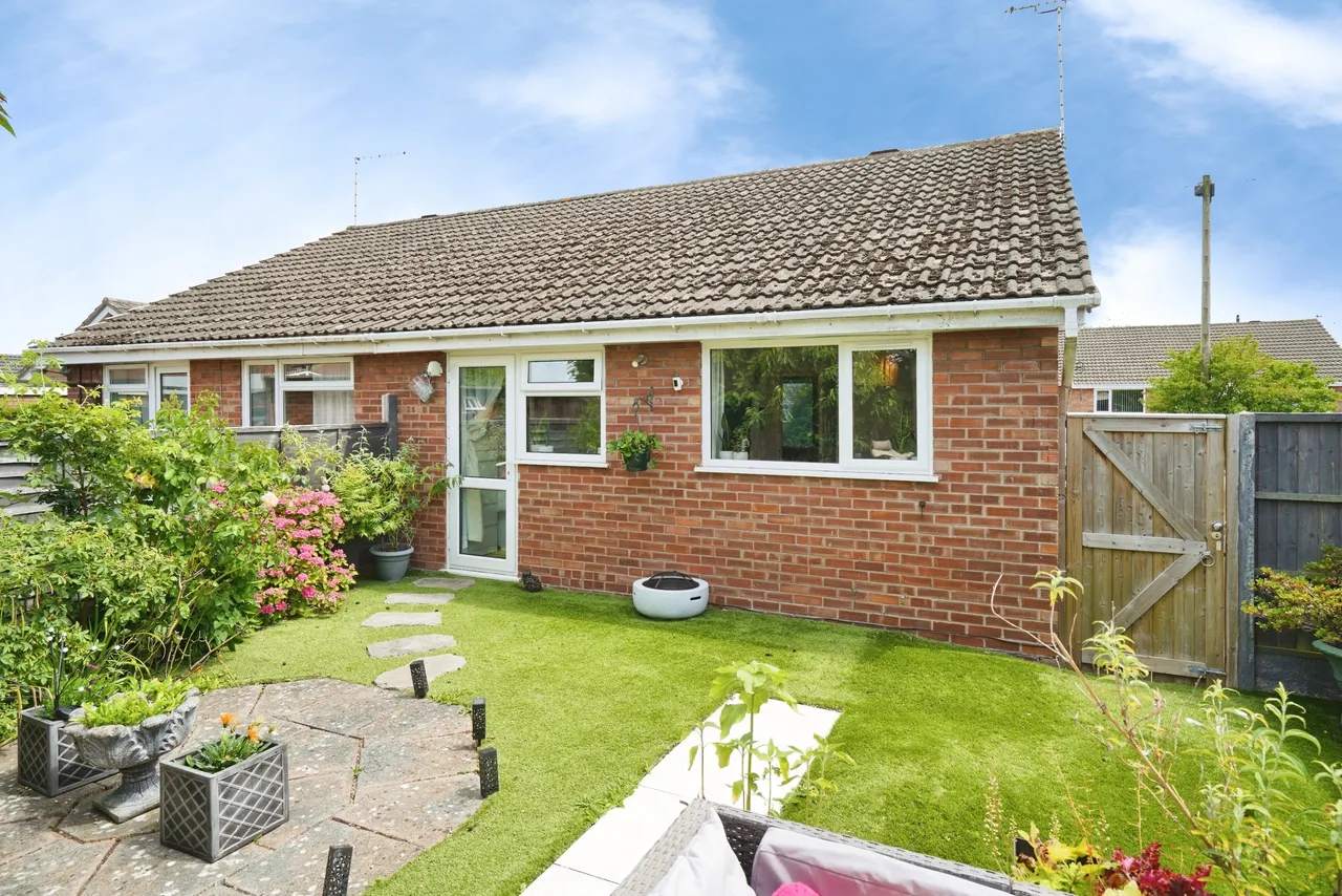 Gretton Avenue, Stretton, DE13, photo 12