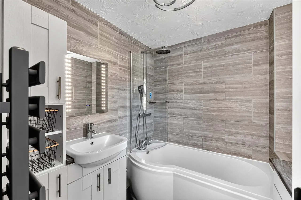 Clapham, Bedford, photo 6