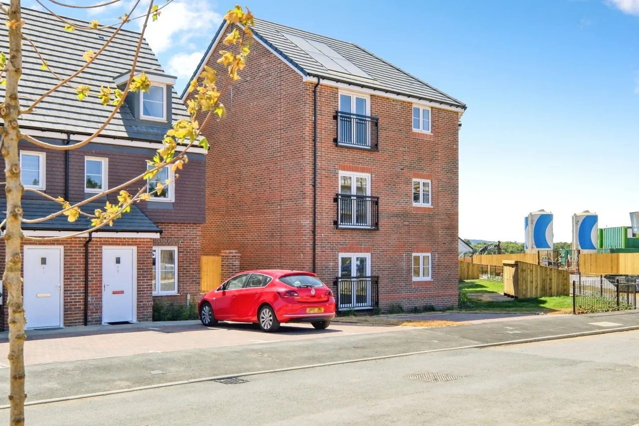 St Peters Place, Salisbury, SP2, photo 11