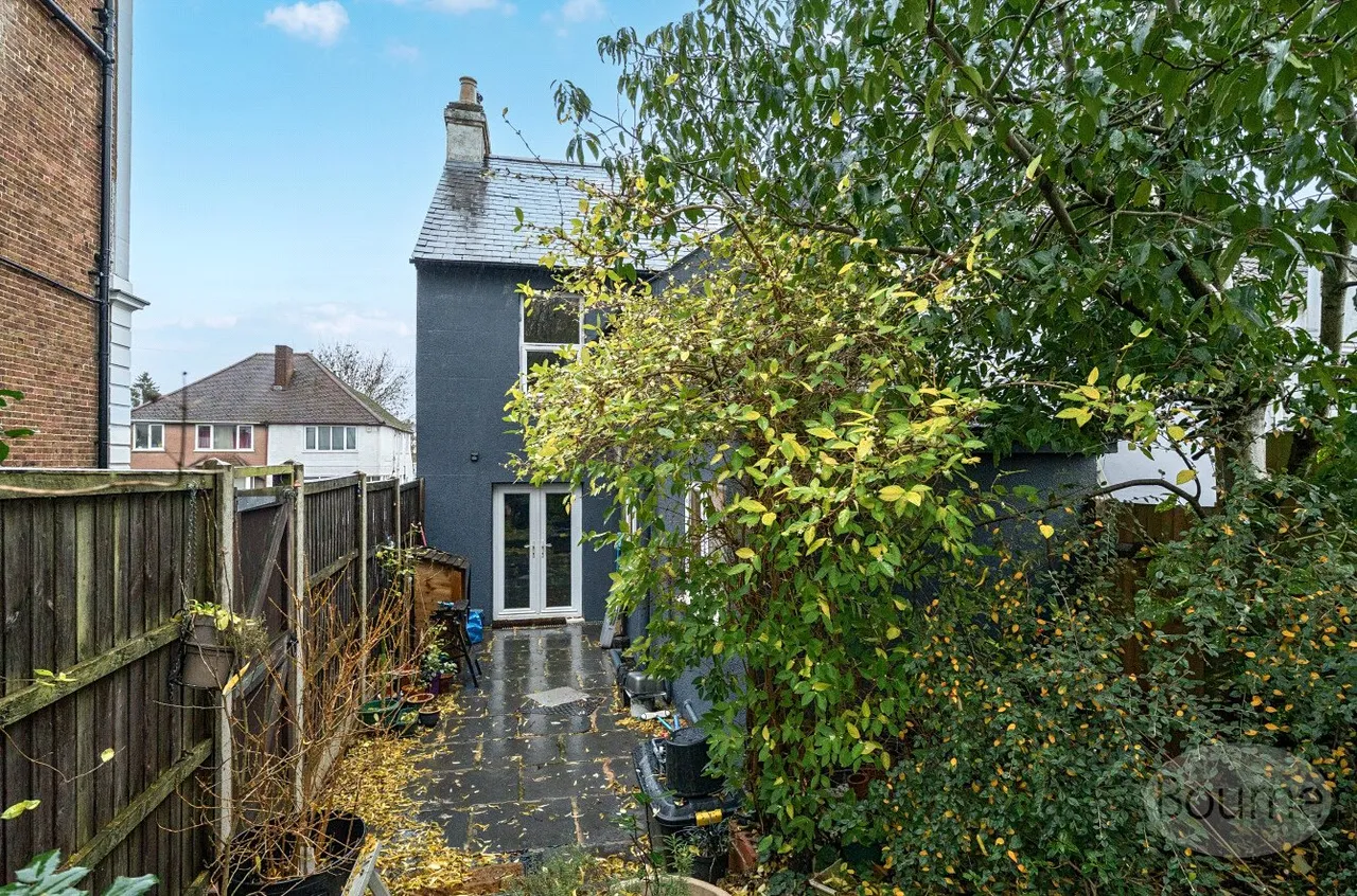 Ash Road, Aldershot, GU12, photo 9