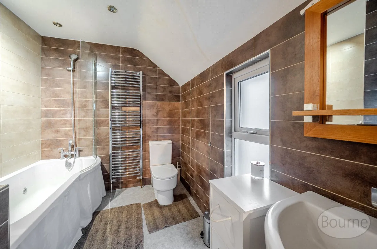 Ash Road, Aldershot, GU12, photo 5