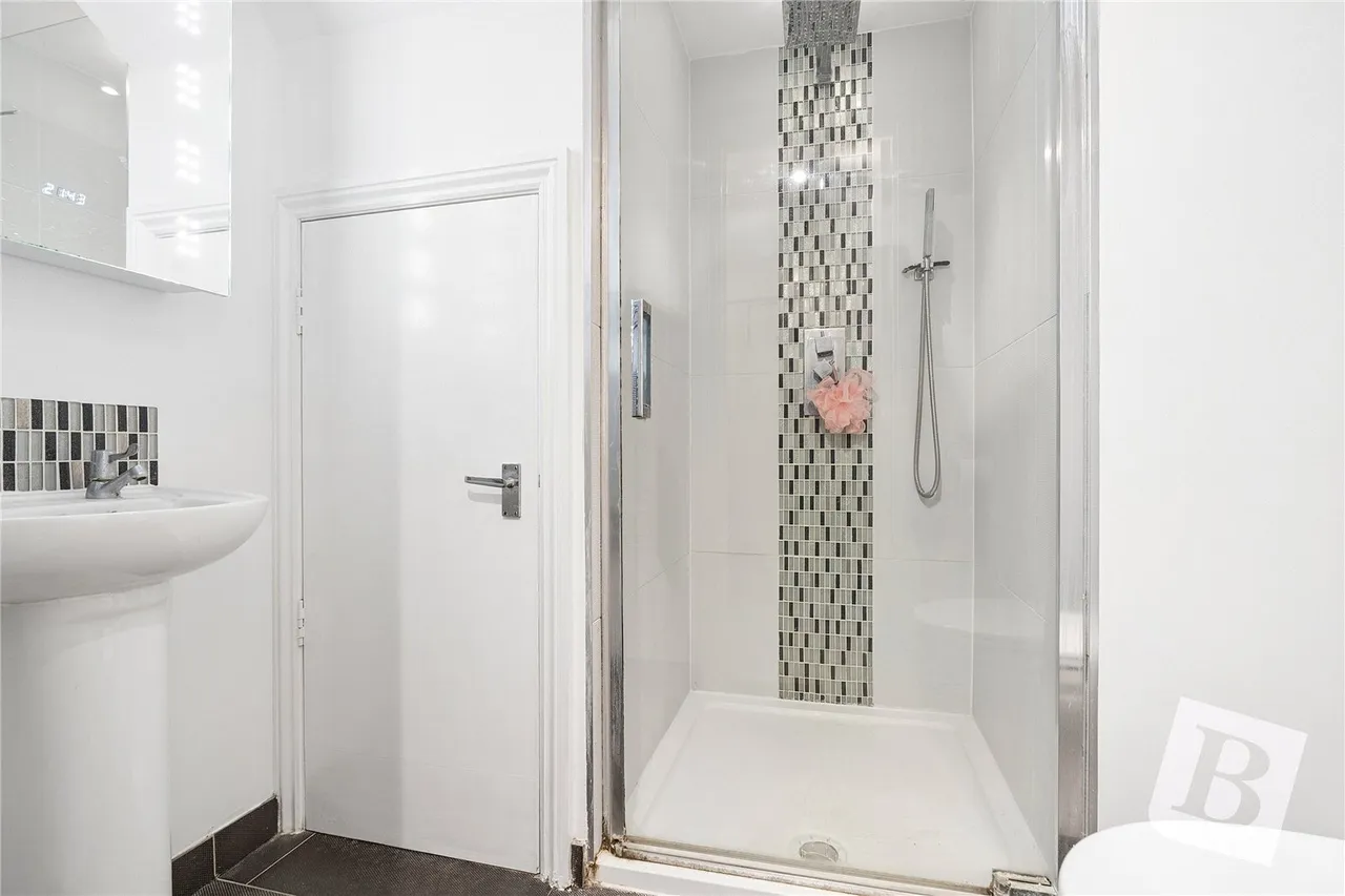 Deri Avenue, Rainham, RM13, photo 11