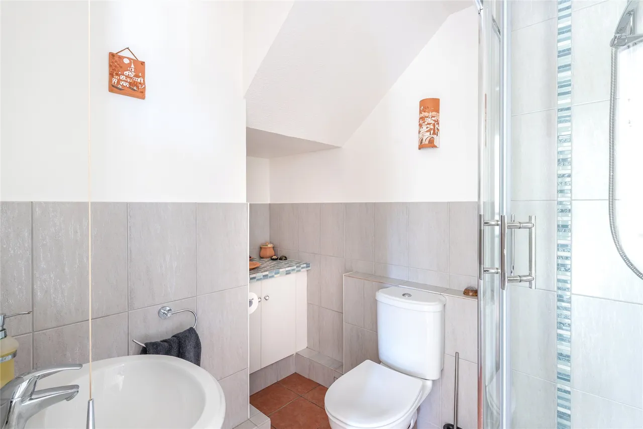 Old Manor Close, Whaddon, MK17, photo 15