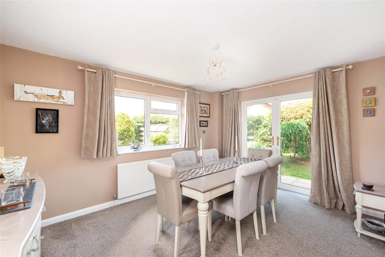 Old Manor Close, Whaddon, MK17, photo 10