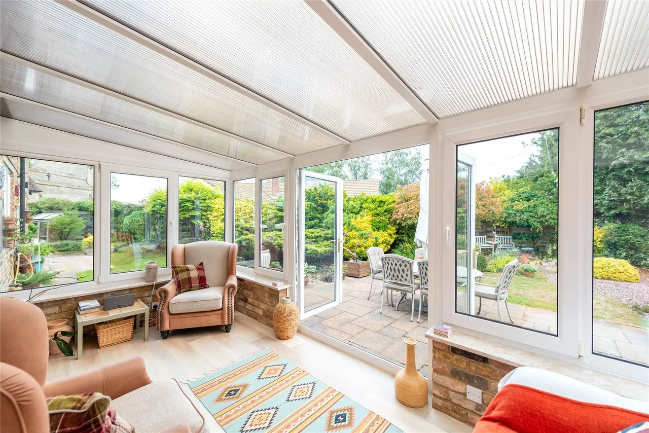 Old Manor Close, Whaddon, MK17, photo 11