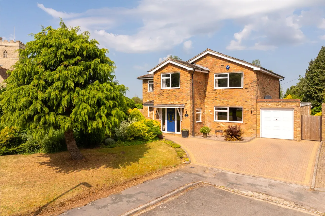Old Manor Close, Whaddon, MK17, photo 2
